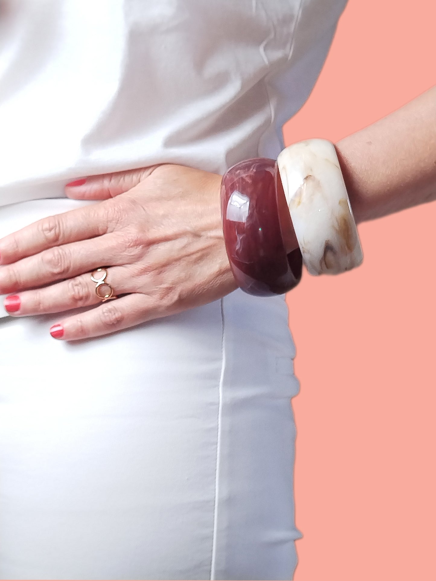 Acrylic Bracelet, White Marmol Texture Bangle, Bold, Chunky, Women Jewelry, Boho Chic, Gifts