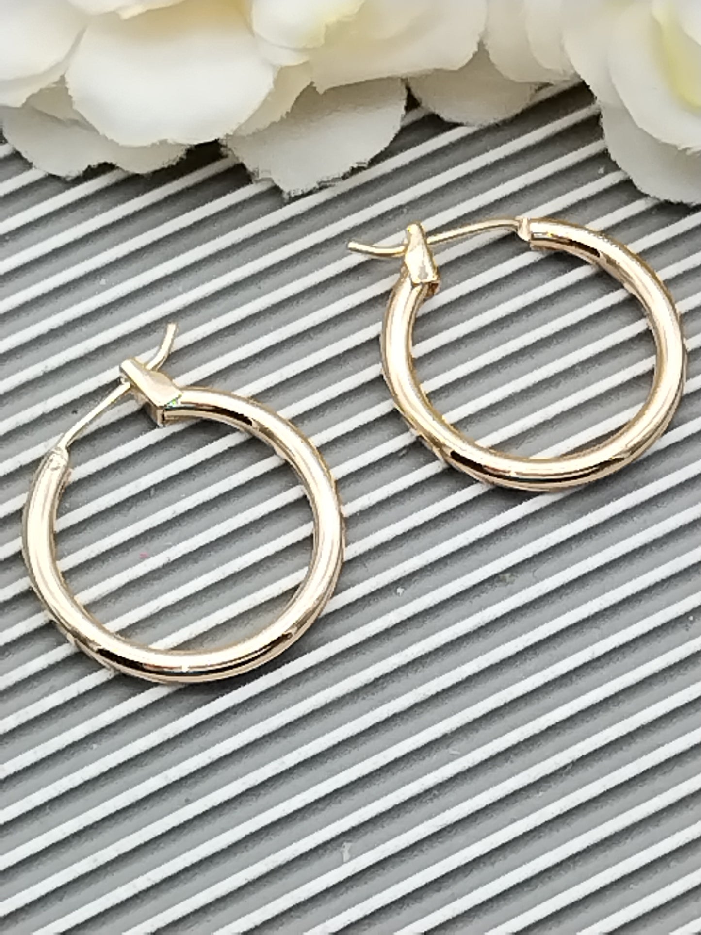 Classic Gold Hoop Earrings, Classy Jewelry, Minimalist Hoops,