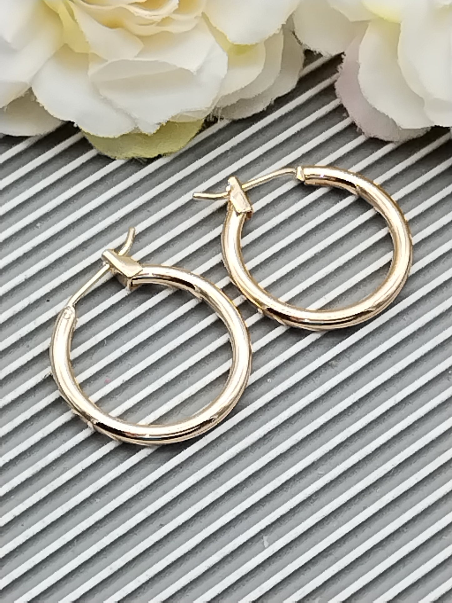 Classic Gold Hoop Earrings, Classy Jewelry, Minimalist Hoops,