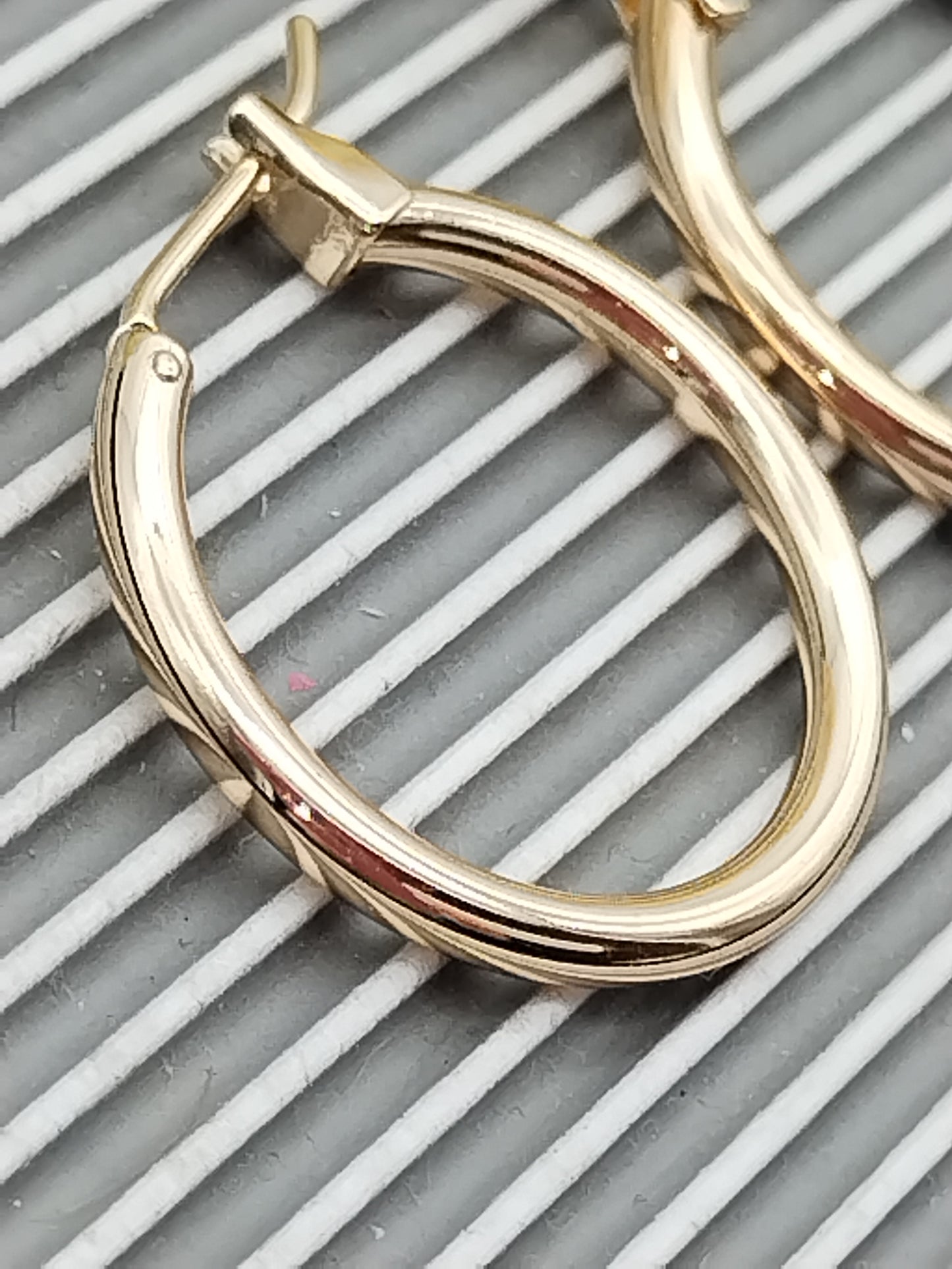 Classic Gold Hoop Earrings, Classy Jewelry, Minimalist Hoops,