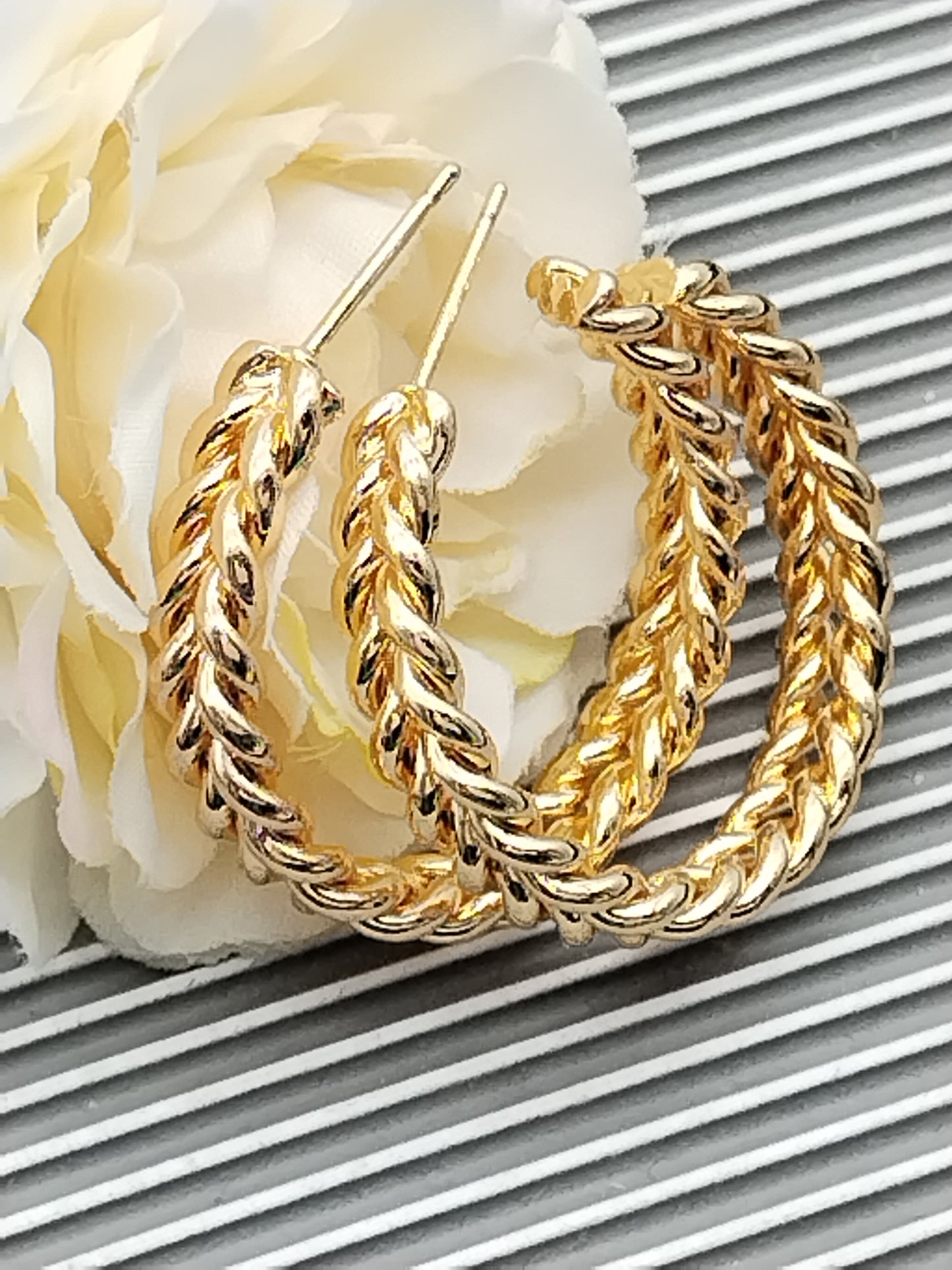 Aros dorados grandes, pendientes trenzados, estilo boho chic, joyería para mujer, elegante