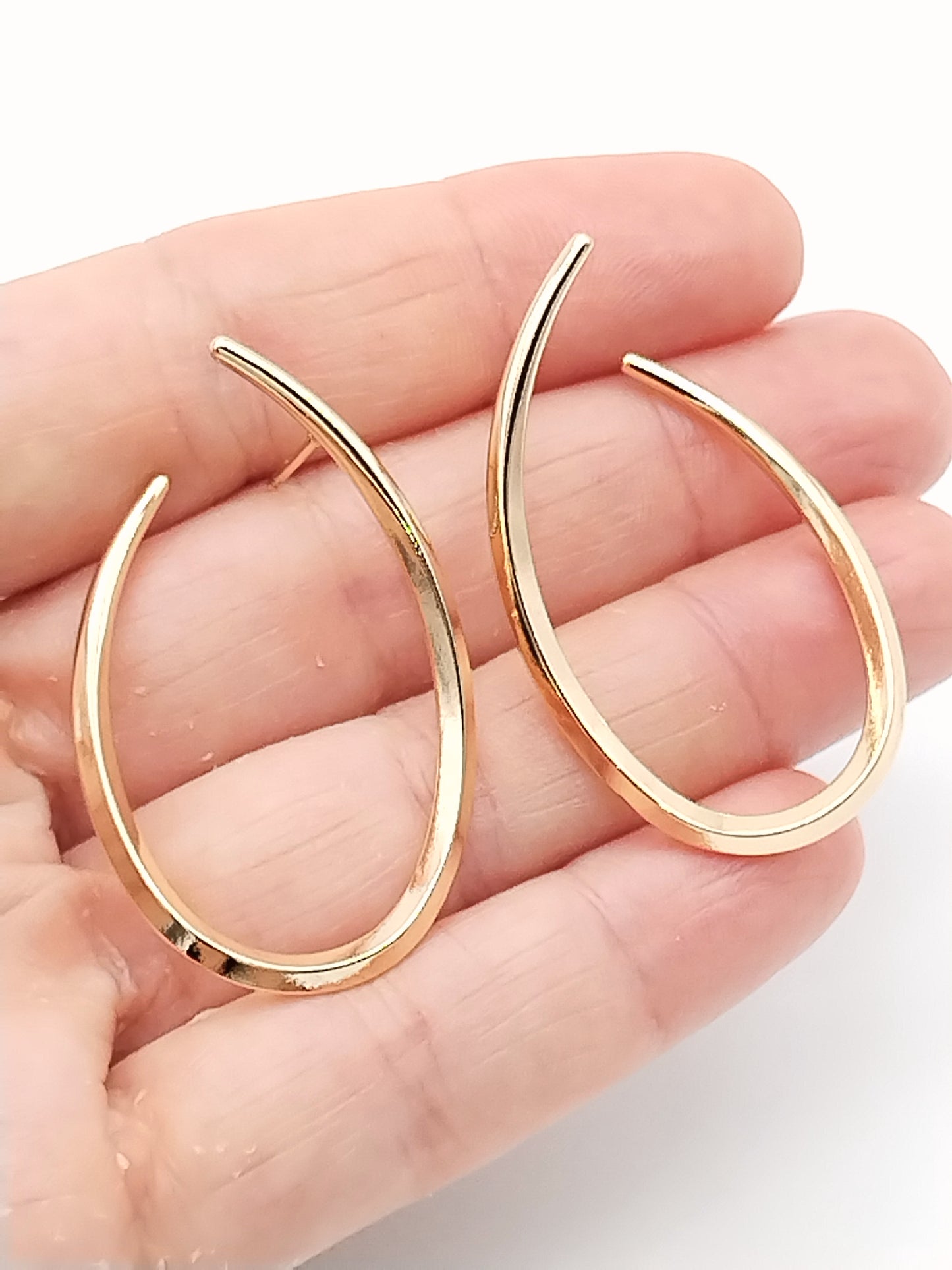 Large Gold Hoops, Oval Asymetry Earrings, Twist, Boho Chic, Women, Jewelry, Style, Gifts