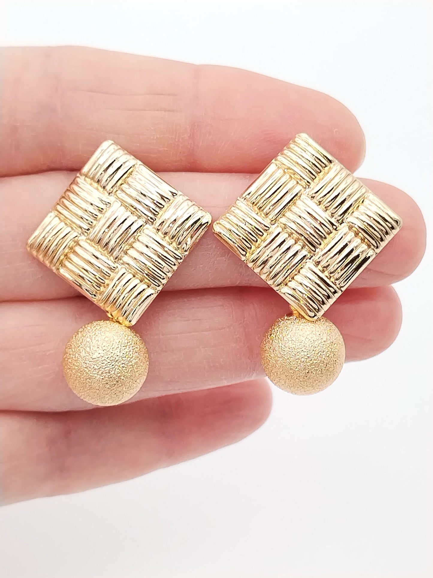 Auffällige Knopfohrringe, große Ohrstecker in Gold, Trendy, Baumeln, Frauen, Geschenke