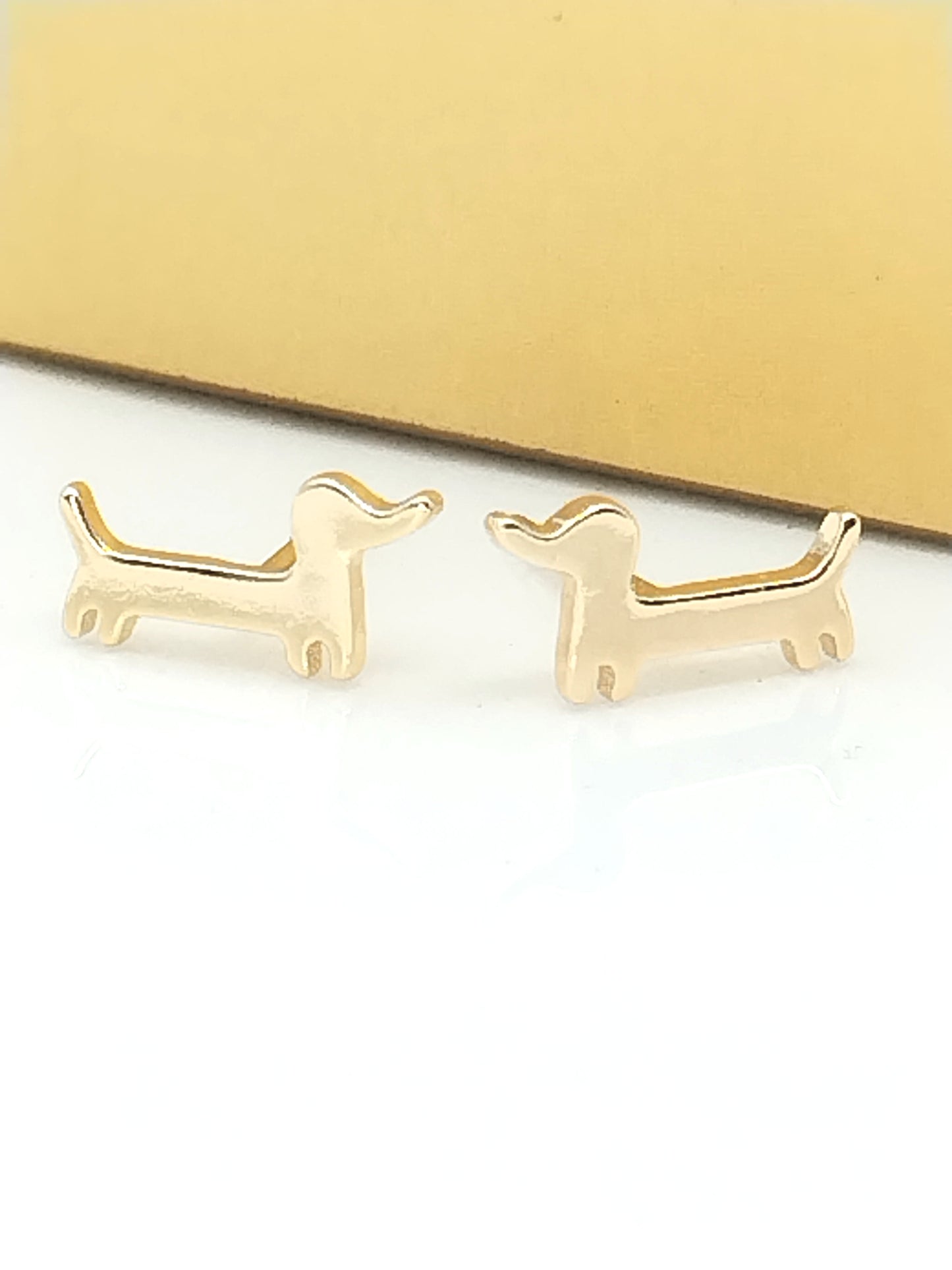 Dackel Ohrringe, Kleine Teckel Ohrstecker, Gold, Minimalistisch, Schmuck, Trendy, Weihnachtsgeschenke, Mädchen