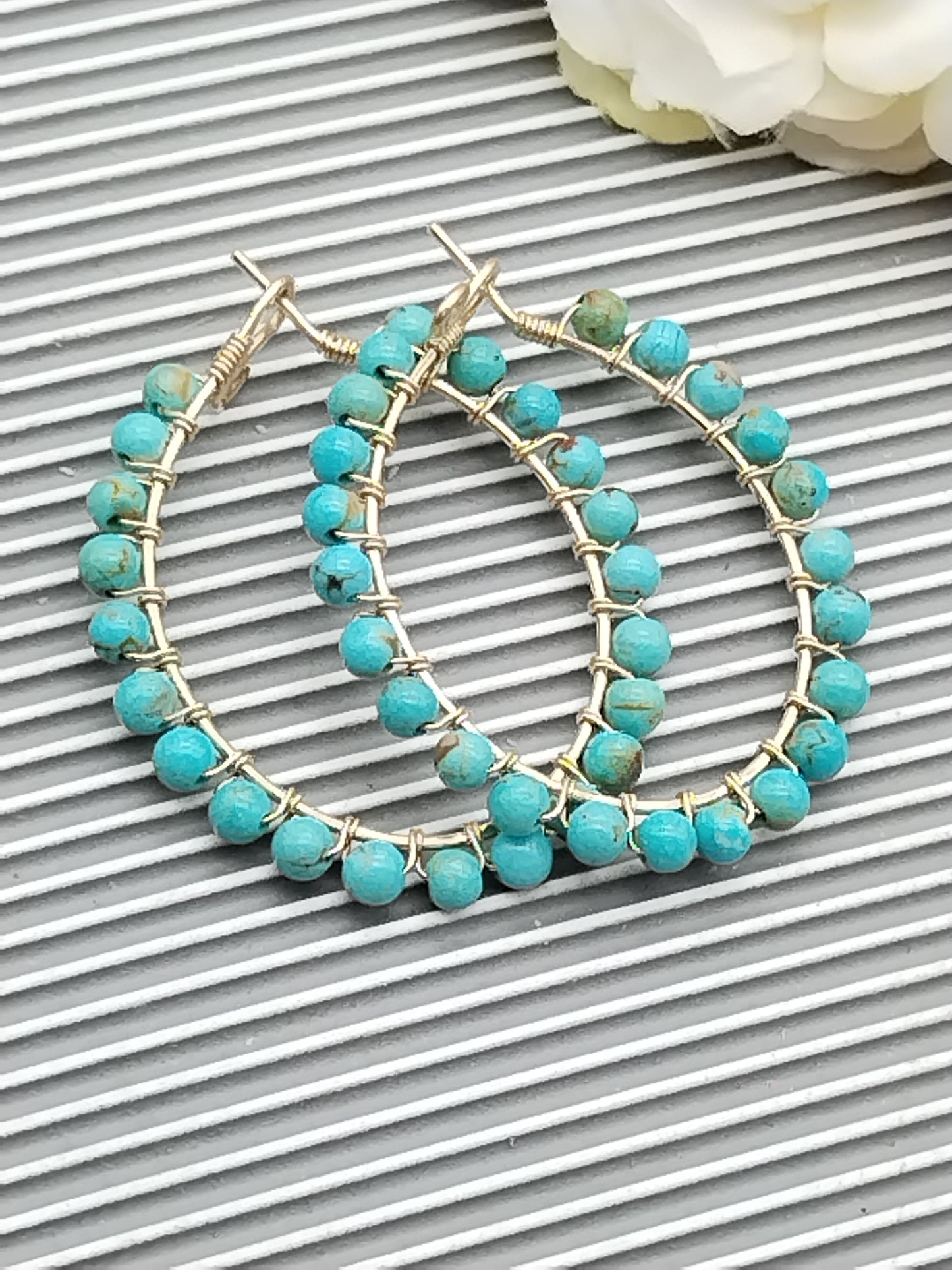 Aros de turquesa genuina de Baja California, chapados en oro de 14 k, aretes grandes con piedras preciosas, regalos para ella, regalos de San Valentín, azul laguna