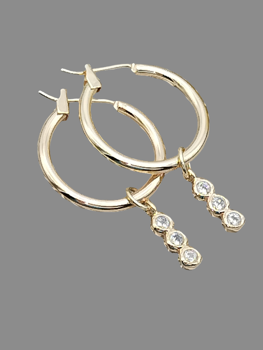 Gold Hoop Earrings with Cubic Zirconia Charm, Women´s Contemporary Jewelry